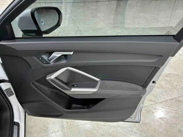 Audi Q3 — Фото автомобиля 17