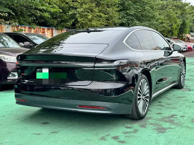 Nio ET7 — Фото автомобиля 3