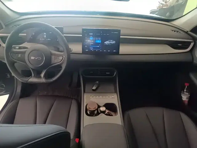 BYD Seal 05 DM-i — Фото автомобиля 9