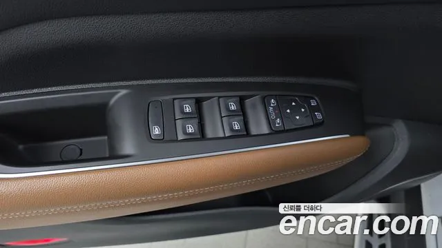 Renault-KoreaSamsung QM6 Новый QM6 2.0 GDe RE Signature 2WD — Фото автомобиля 18