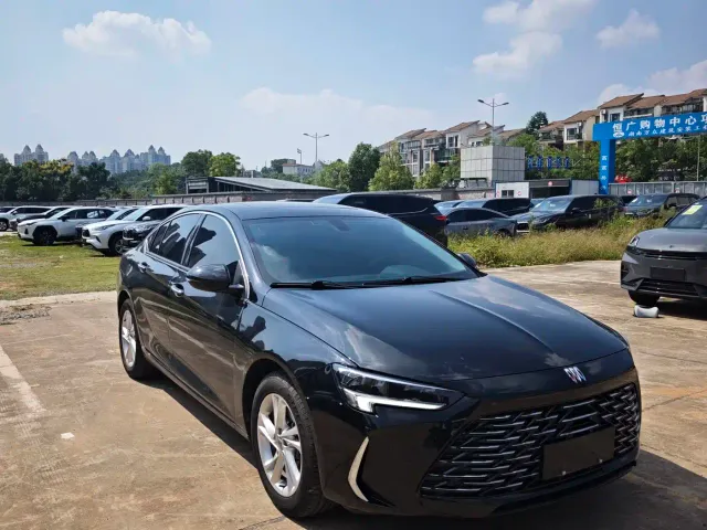 Buick Regal — Фото автомобиля 3