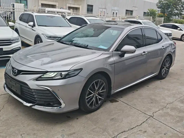 Toyota Camry — Фото автомобиля 2