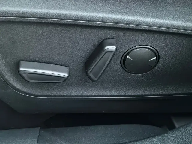 Ford Escape — Фото автомобиля 20