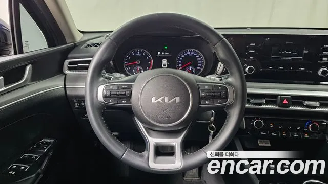 Kia K5 Generation 3 — Фото автомобиля 18