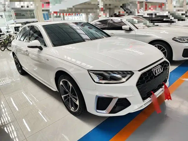 Audi A4L — Фото автомобиля 3