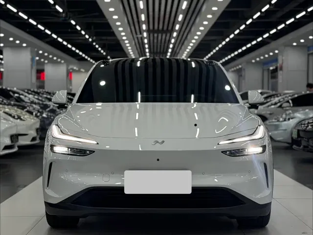 Onvo L60 — Фото автомобиля 2
