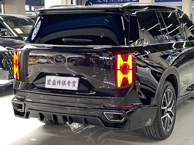 GAC Trumpchi GS8 — Фото автомобиля 9