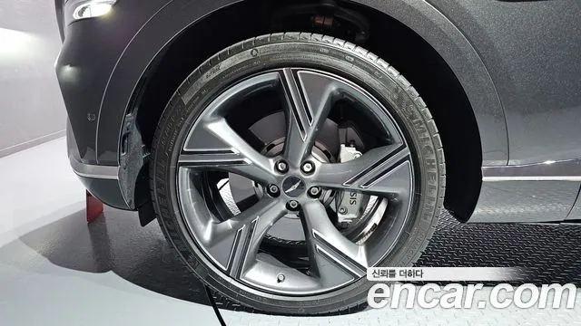 Genesis GV80 — Фото автомобиля 5