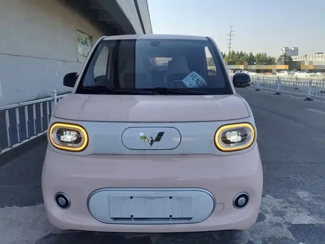 Wuling Hongguang Mini EV — Фото автомобиля 2