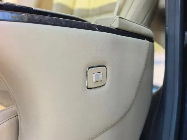 Toyota Vellfire 2021 Crown Hybrid 2.5L HV Supreme Edition — Фото автомобиля 16