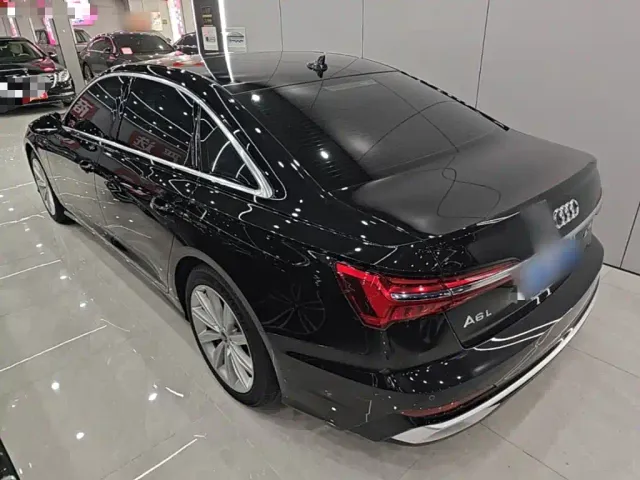 Audi A6L — Фото автомобиля 4