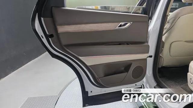 Genesis GV80 — Фото автомобиля 25