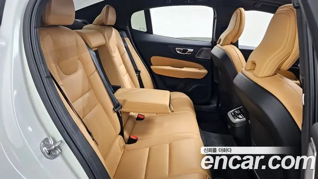 Вольво S60 S60 третьего поколения B5 Ultimate Bright — Фото автомобиля 12