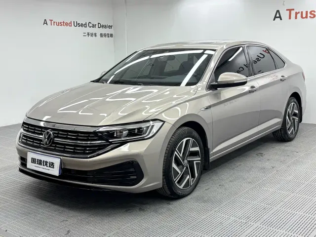 Фотография автомобиля — Volkswagen Sagitar