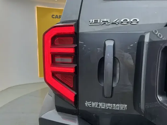 Tank 400 — Фото автомобиля 6