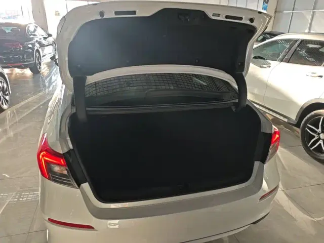 Honda Civic — Фото автомобиля 18