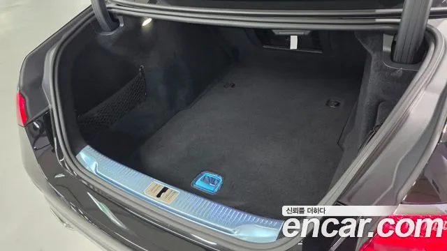 Mercedes-Benz S-Class — Фото автомобиля 10