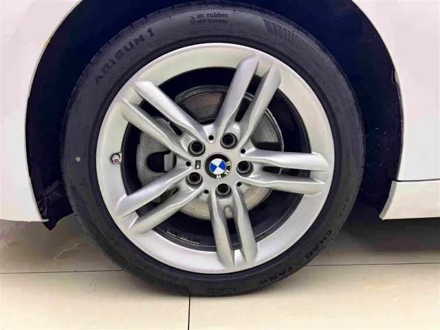 BMW 1 Series — Фото автомобиля 19