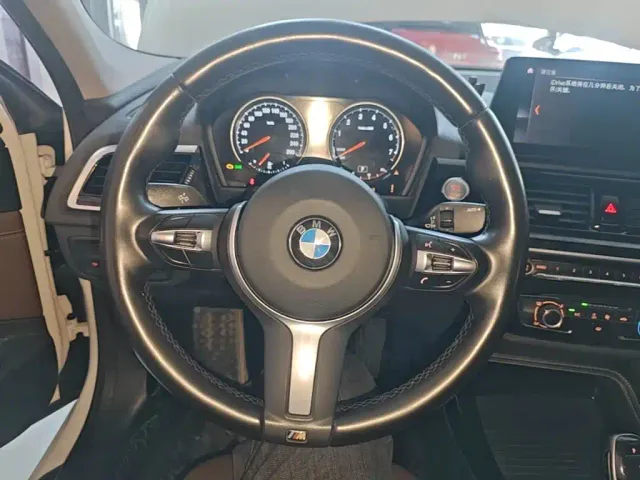 BMW 1 Series — Фото автомобиля 10
