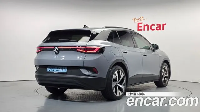 Volkswagen ID.4 — Фото автомобиля 2