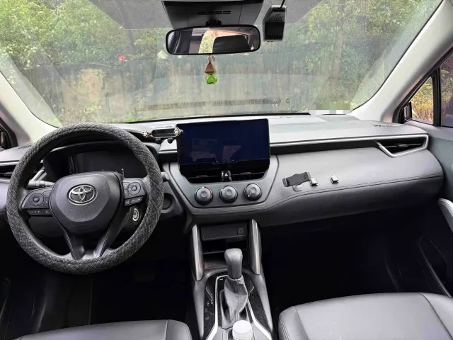 Toyota Corolla Cross — Фото автомобиля 7