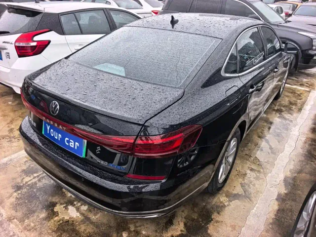 Volkswagen Passat — Фото автомобиля 4