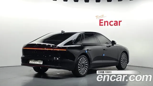 Hyundai Grandeur GN7 — Фото автомобиля 2
