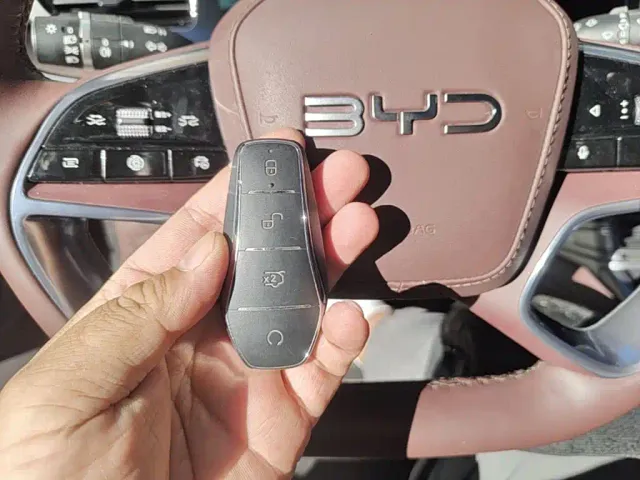 BYD Seal — Фото автомобиля 8