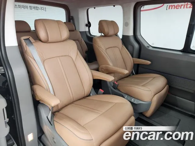 Hyundai Staria Staria 4WD Lounge 7 мест — Фото автомобиля 9
