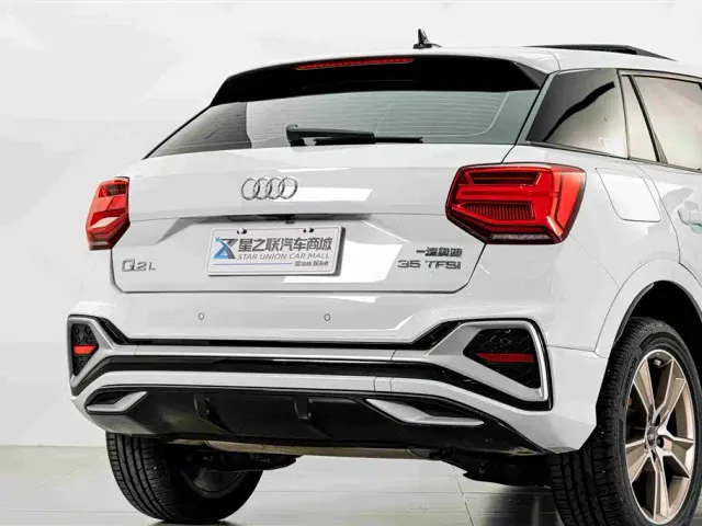 Audi Q2L — Фото автомобиля 7