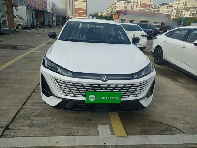 Changan Eado — Фото автомобиля 2