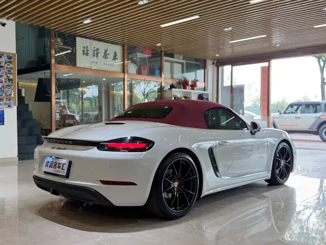 Porsche 718 — Фото автомобиля 4