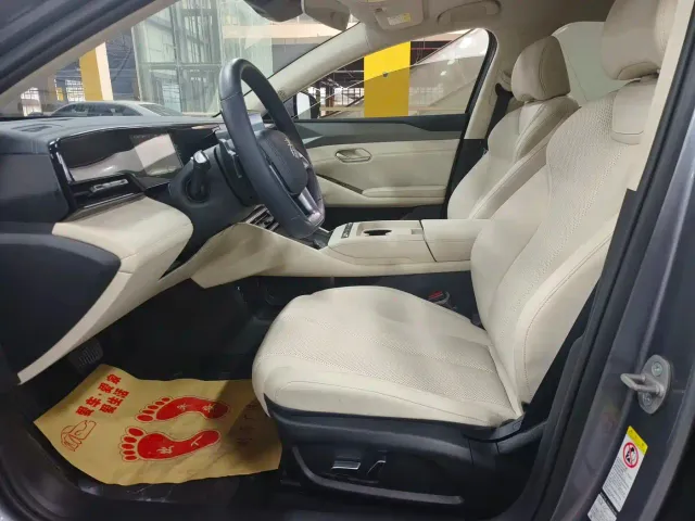 BYD Qin L — Фото автомобиля 5