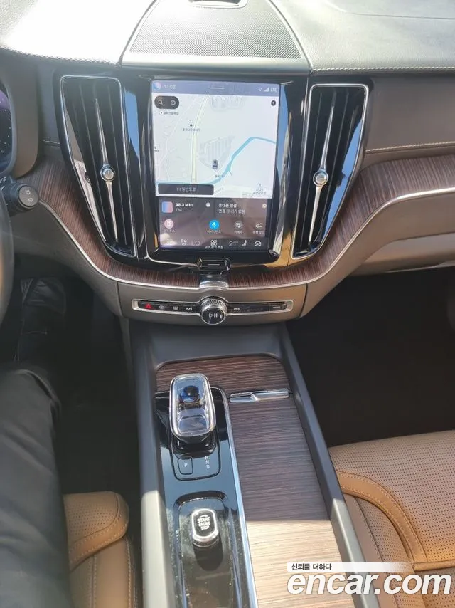 Volvo XC60 2nd Gen — Фото автомобиля 17