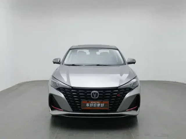 Changan Eado — Фото автомобиля 3