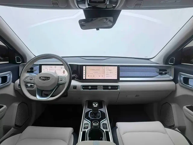 Geely ICON — Фото автомобиля 17