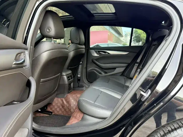 Cadillac CT5 — Фото автомобиля 20