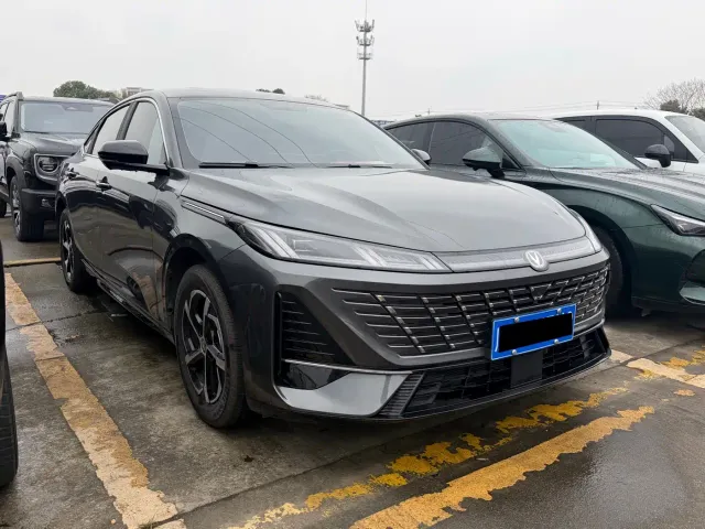 Changan Eado — Фото автомобиля 3