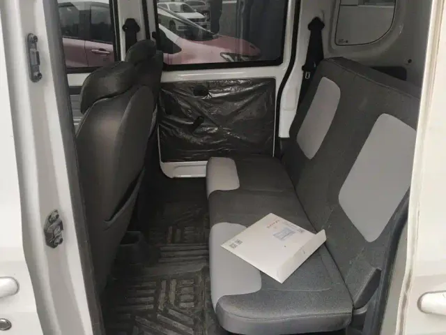 Wuling Zhiguang NEV — Фото автомобиля 11
