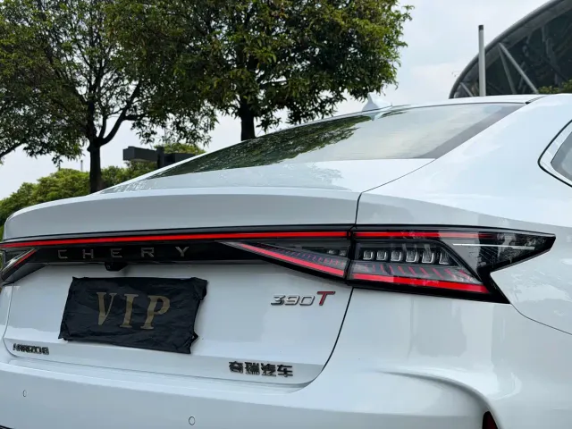 Chery Arrizo 8 — Фото автомобиля 12
