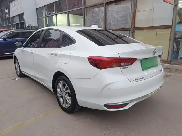 Buick Verano — Фото автомобиля 4