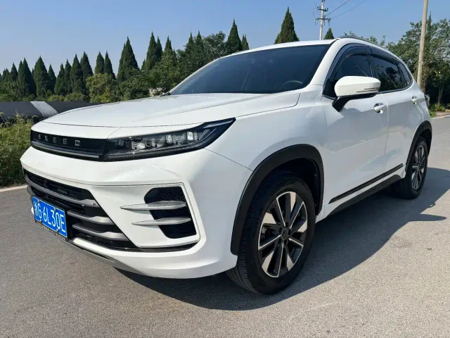 Exeed LX — Фото автомобиля 2