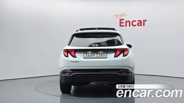 Hyundai Tucson Tucson (NX4) Дизель 2.0 2WD — Фото автомобиля 4