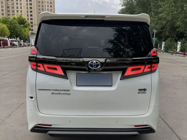Toyota Vellfire — Фото автомобиля 4