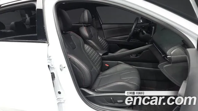 Hyundai Avante CN7 — Фото автомобиля 10