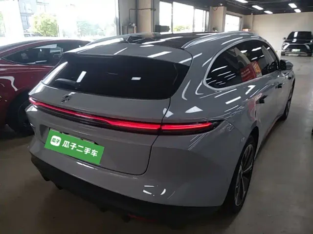 Nio ET5 Touring — Фото автомобиля 6