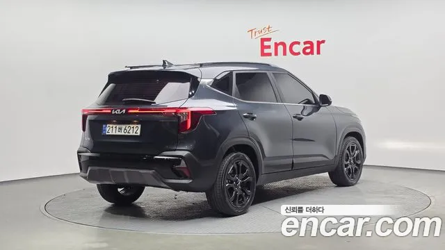 Kia Seltos Бензин 1.6 турбо 2WD — Фото автомобиля 2