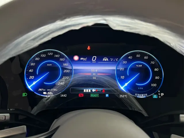 Mercedes-Benz EQS SUV — Фото автомобиля 8