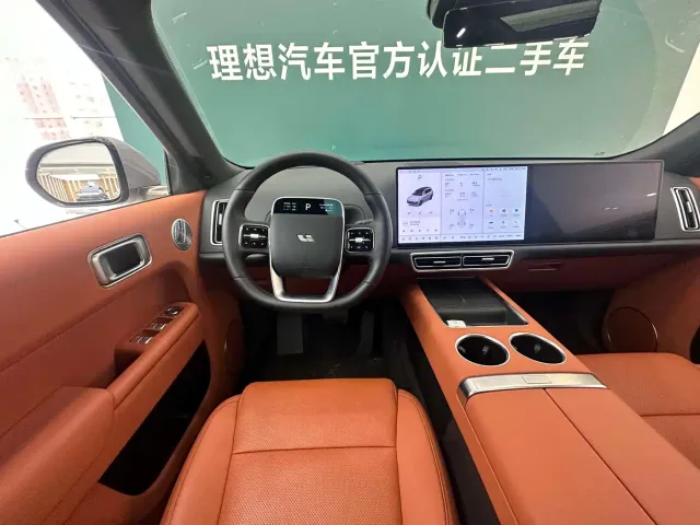 Li Auto L9 — Фото автомобиля 7