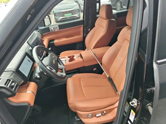 BYD FangChengBao Titanium 7 — Фото автомобиля 14